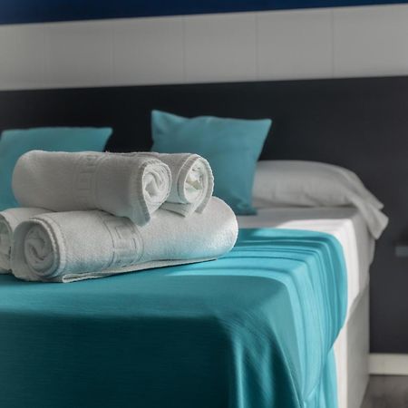 Sunsands Studio Con Balcones 2ºa Playa76 Carihuela 托雷莫利诺斯 外观 照片