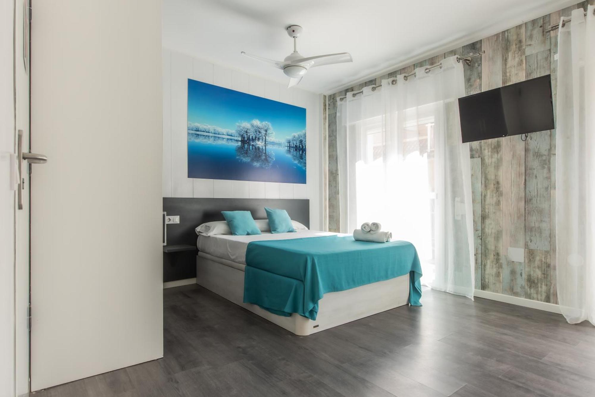 Sunsands Studio Con Balcones 2ºa Playa76 Carihuela 托雷莫利诺斯 外观 照片